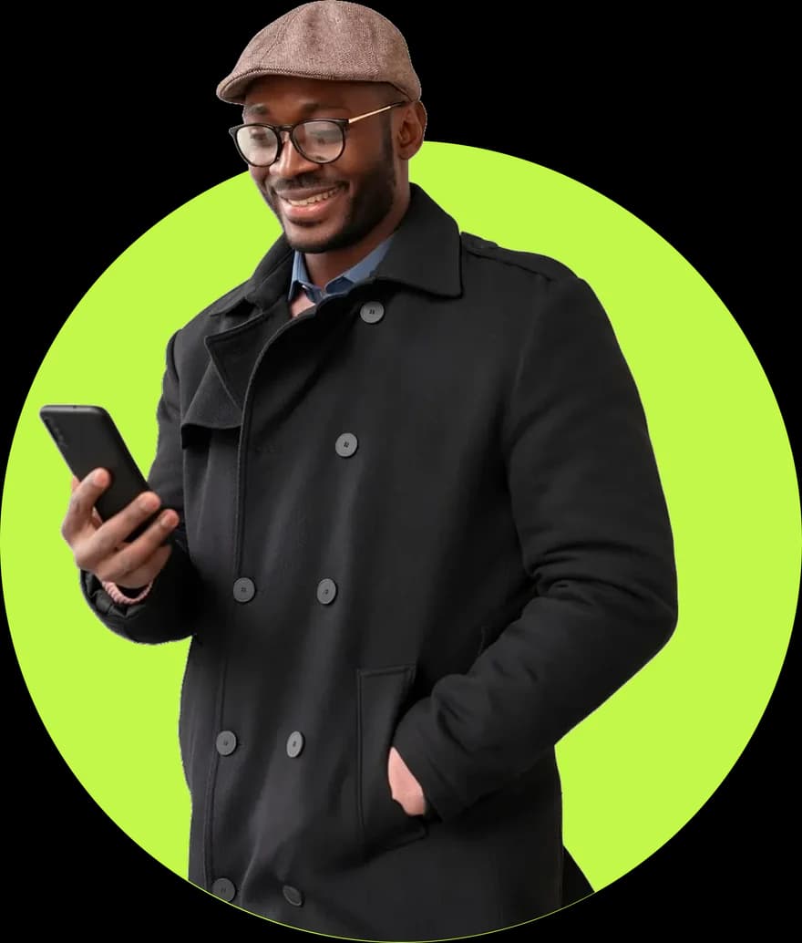 A RoarWEALTH customer checking his portfolio on his phone
